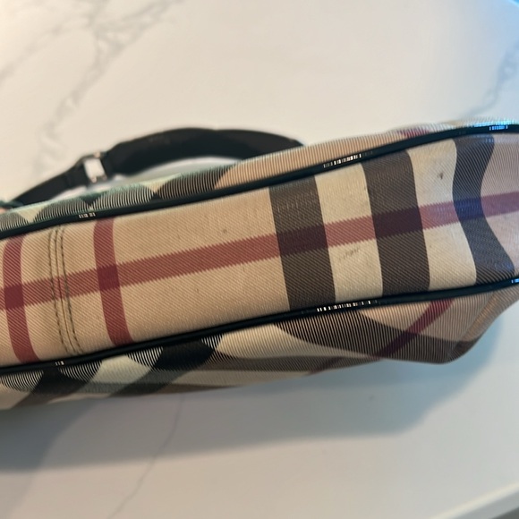 Burberry, black patent handle and trim. 16” wide, 12” tall. - Picture 6 of 6